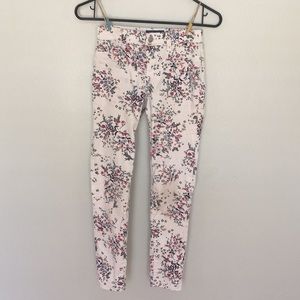 White patterned jeggings
